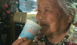 91岁老妈直播,跨越时代的魅力风采